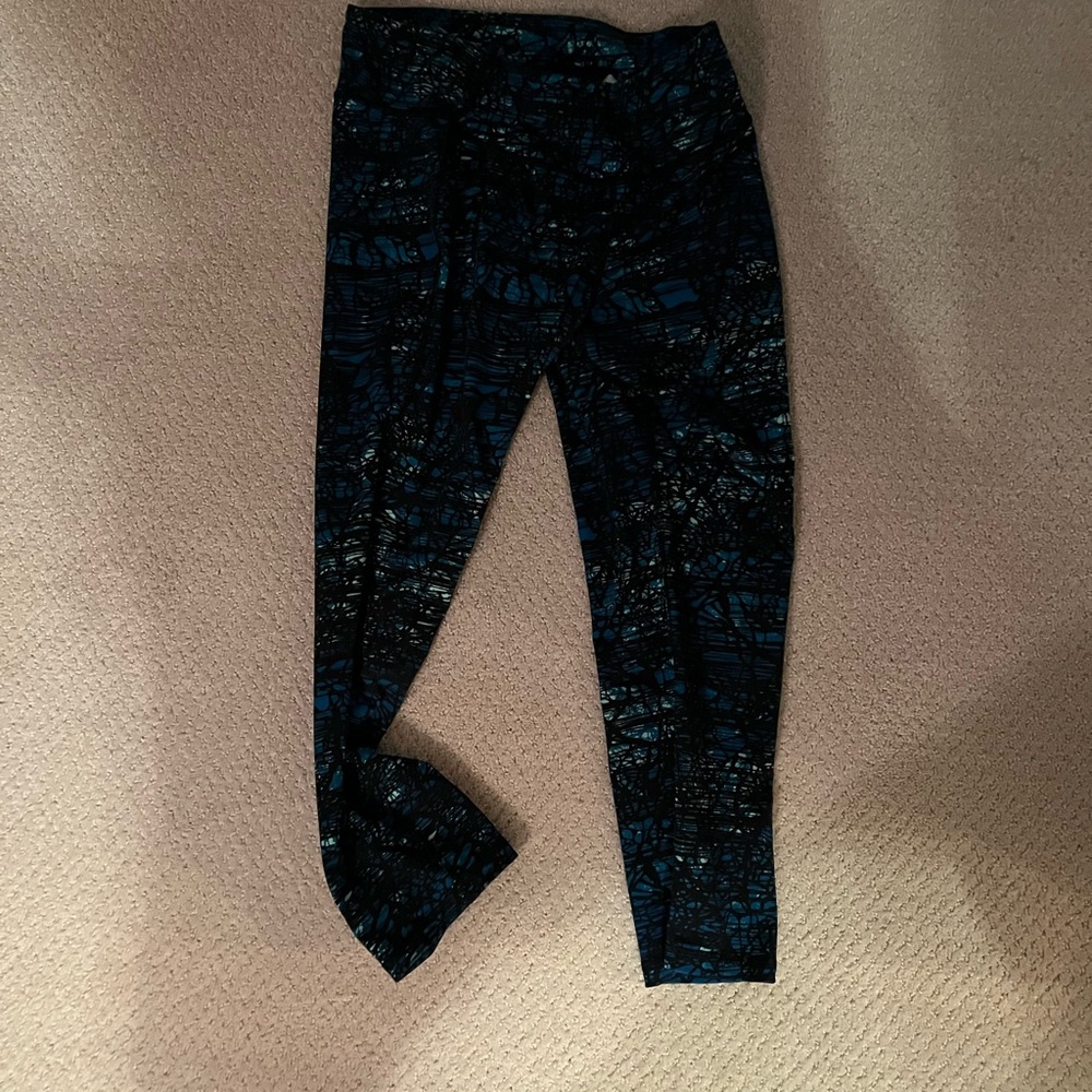 Old navy active green blue black size large tall cropped leggings